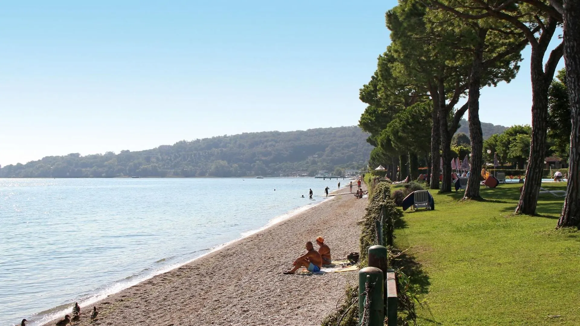 Holiday Home Front Lake Resort Le Corti Del Lago-4 By Interhome Monte