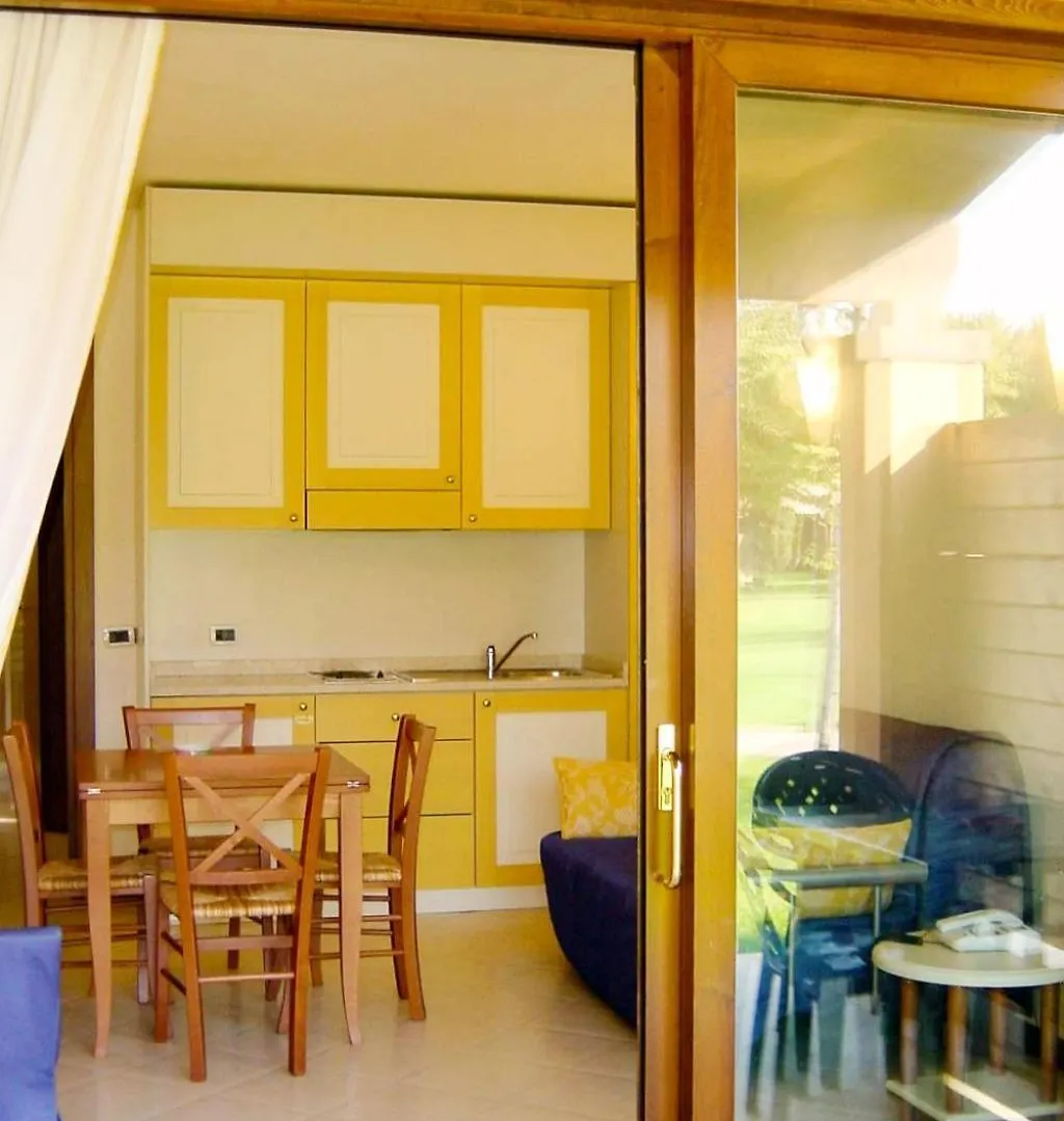 Holiday Home Front Lake Resort Le Corti Del Lago-4 By Interhome Monte