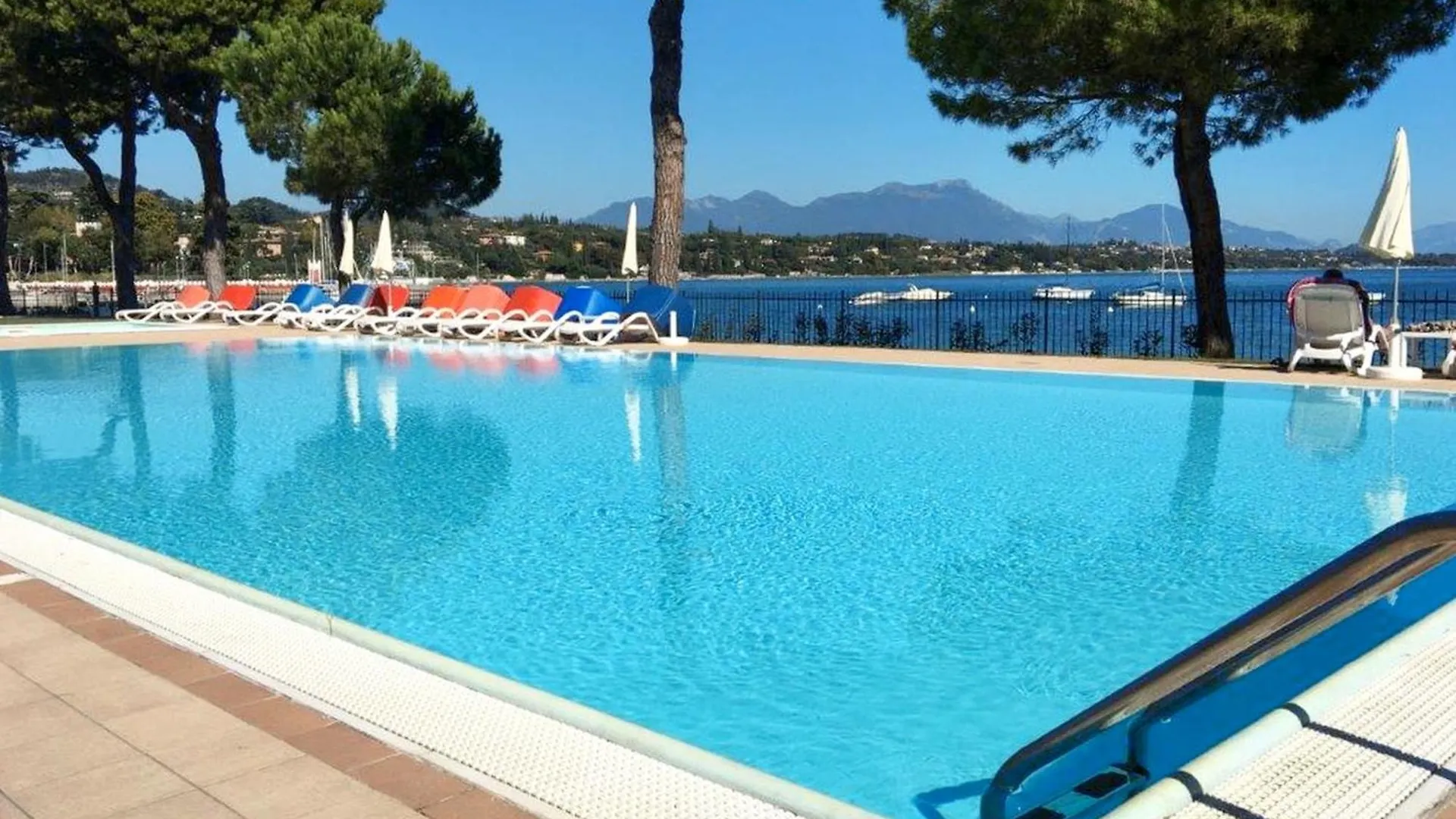 Holiday Home Front Lake Resort Le Corti Del Lago-4 By Interhome Monte