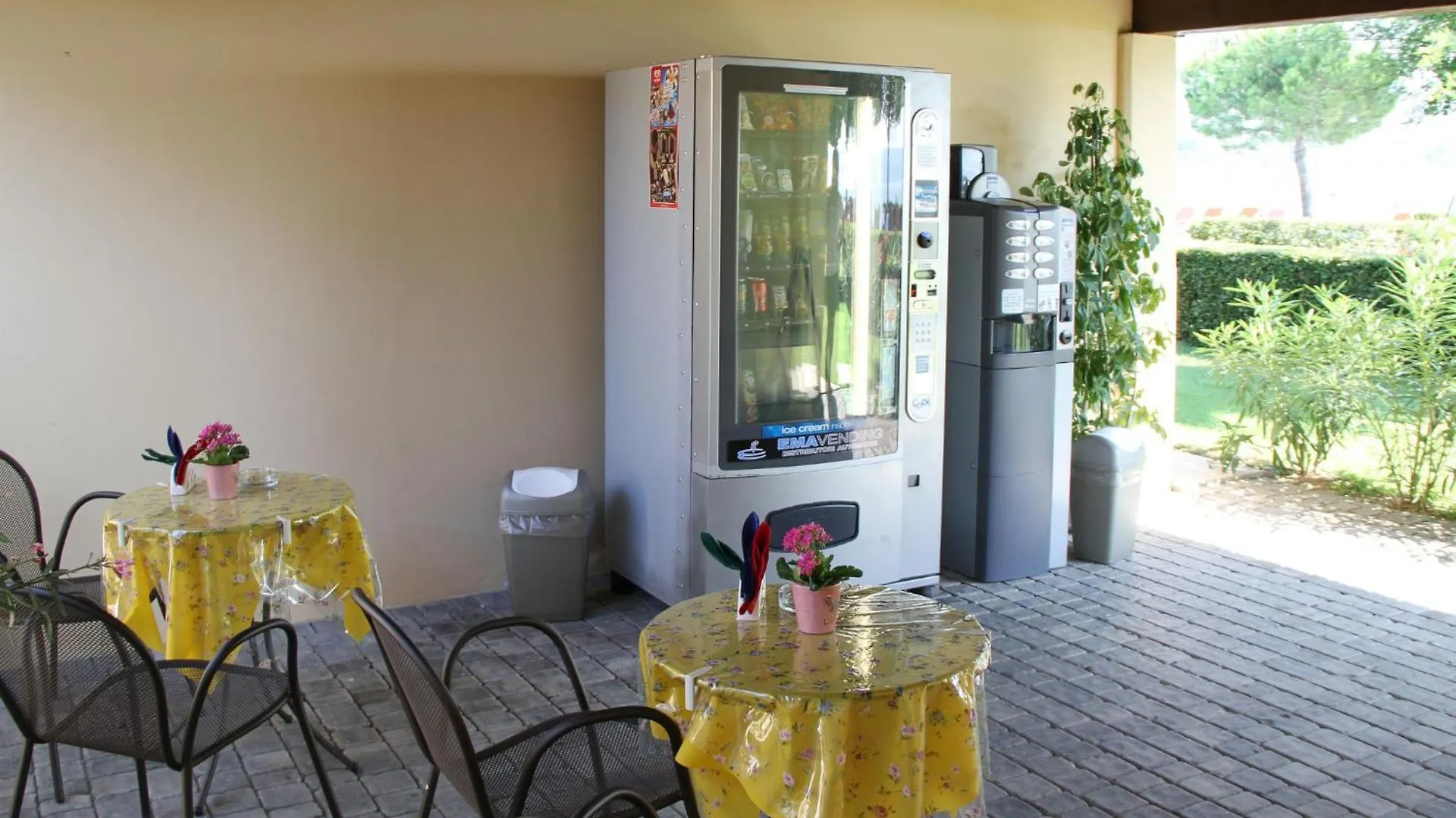 Holiday Home Front Lake Resort Le Corti Del Lago-4 By Interhome Monte 0*,  イタリア