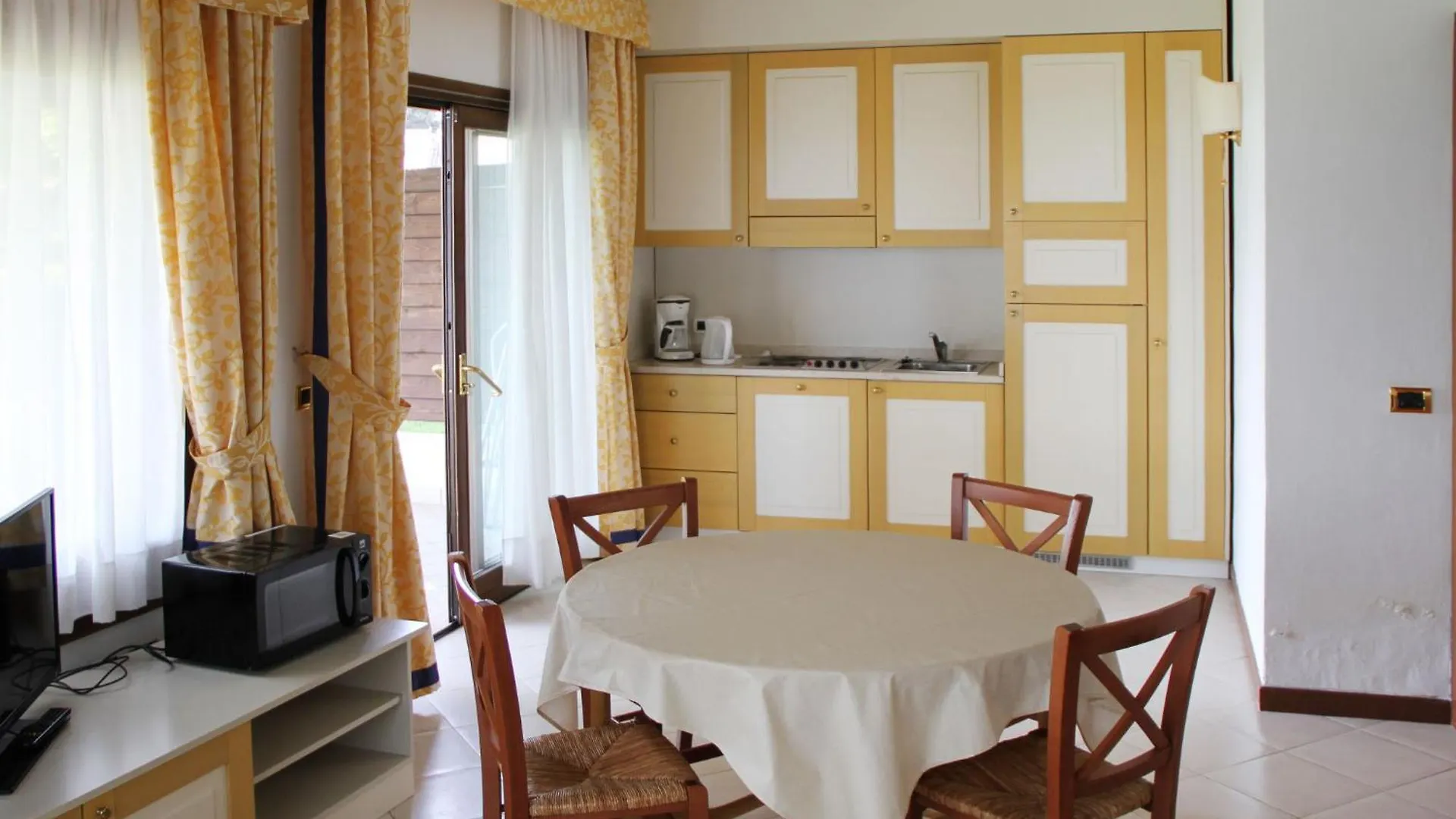 Holiday Home Front Lake Resort Le Corti Del Lago-4 By Interhome Monte 0*,