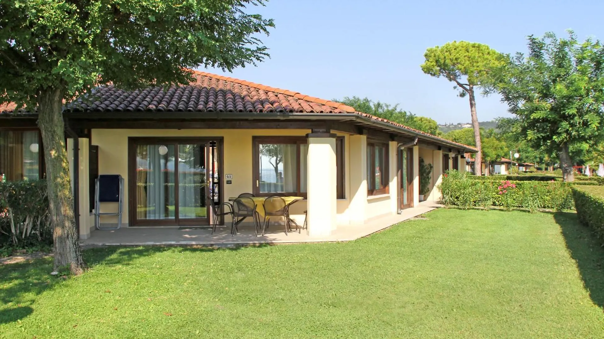Holiday Home Front Lake Resort Le Corti Del Lago-4 By Interhome Monte